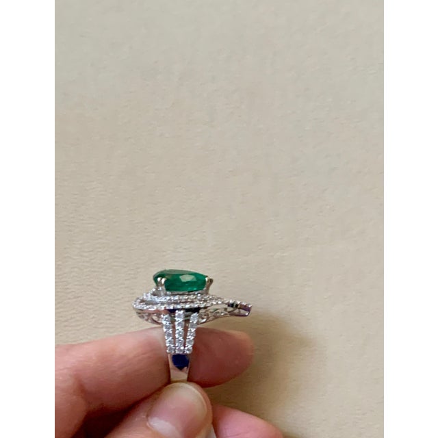 Gemstone 3.93 Carat Pear Colombian Emerald and Diamond 18 Karat White Gold Ring Estate For Sale - Image 7 of 18