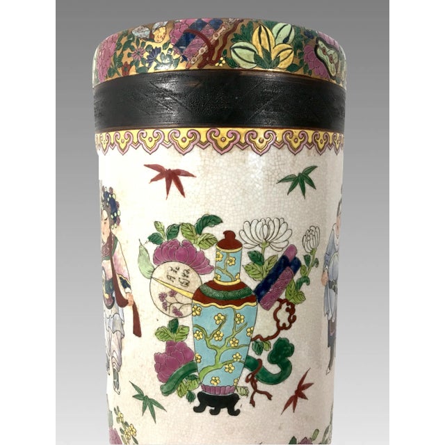 The Chinese Warriors Umbrella Stand, 1950s, Beige Crackle Ware With Gold / Gilt Work, Signed Chenghua For Sale - Image 9 of 13