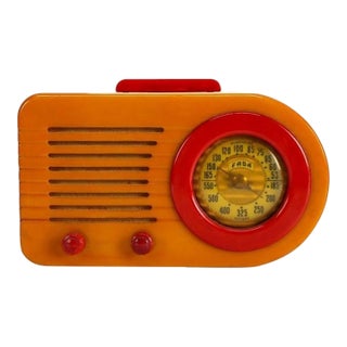 Vintage Fada Model 1000 Art Deco “Bullet” Catalin Radio, Signed, C1945 For Sale