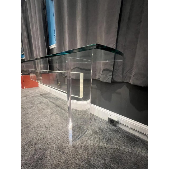 1980s Monumental Modernist Lucite Console For Sale - Image 9 of 13
