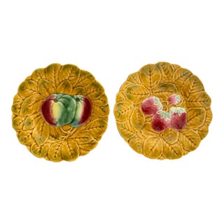 LastChance!Vintage Sarreguemines Majolica Plates, France - A Pair For Sale