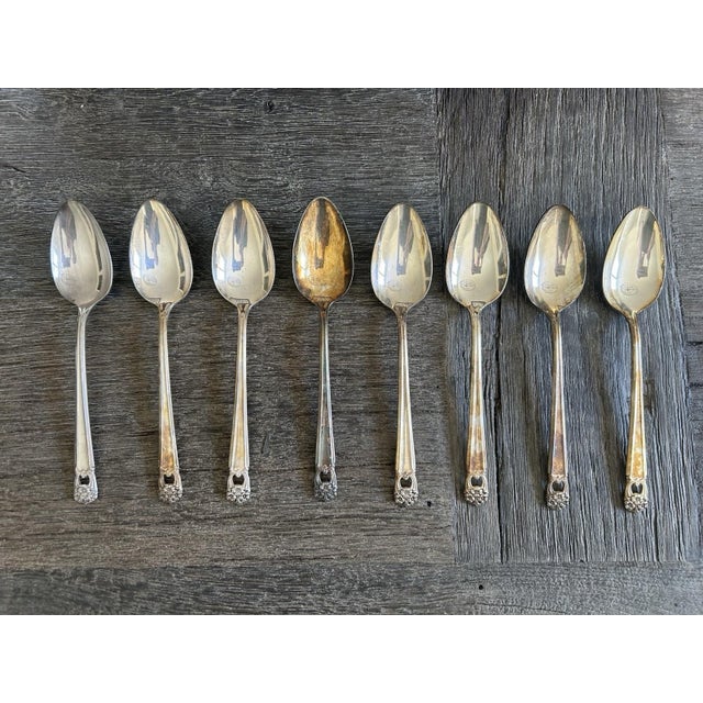 Early 20th Century 1847 Rogers Bros Eternally Yours Silverplate Flatware Set of 52 With Case For Sale - Image 5 of 10