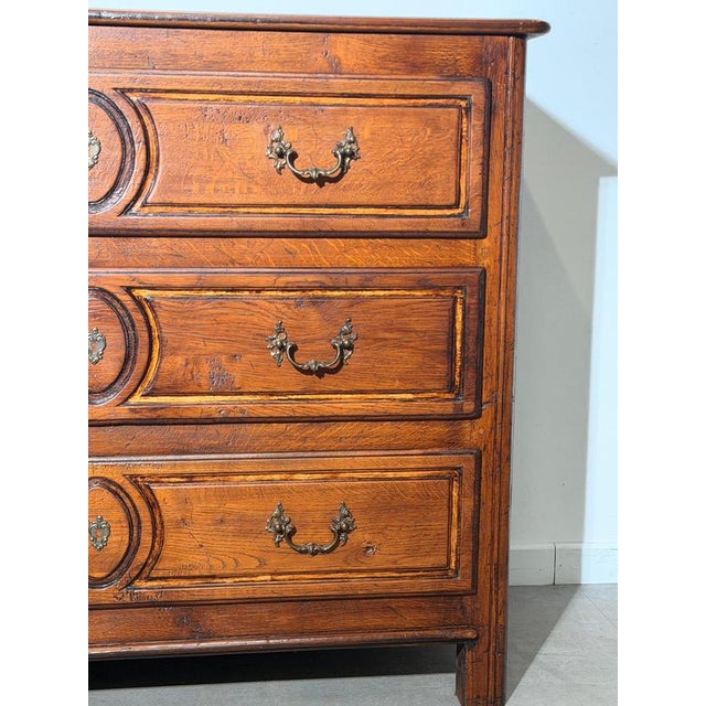 Antique Three-Drawer Chest of Drawers in Oak For Sale - Image 3 of 8