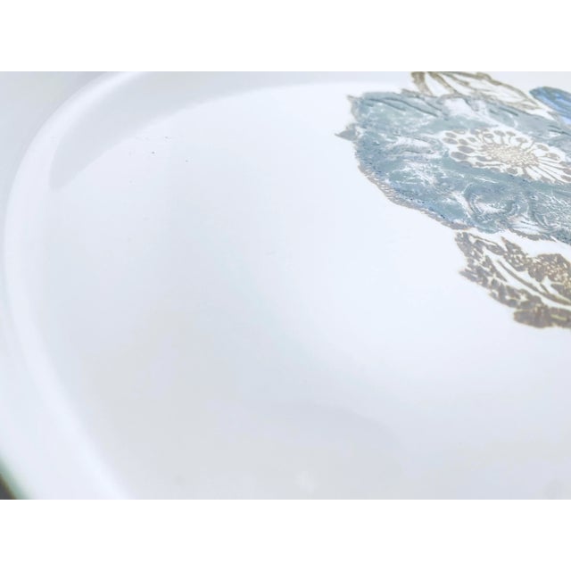 1970s Wedgwood China Iona Large Oval Baker For Sale In Atlanta - Image 6 of 7