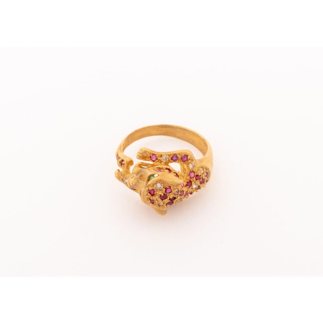 18k Yellow Gold Ruby Diamond Emerald Leopard-Form Ring For Sale In New York - Image 6 of 9
