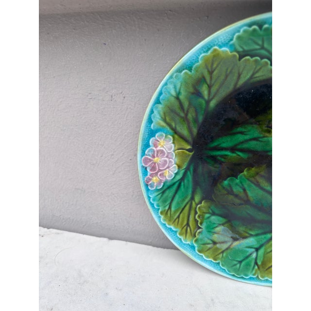 French Country 19th Century Majolica Pink Flowers Plate Clairefontaine For Sale - Image 3 of 4