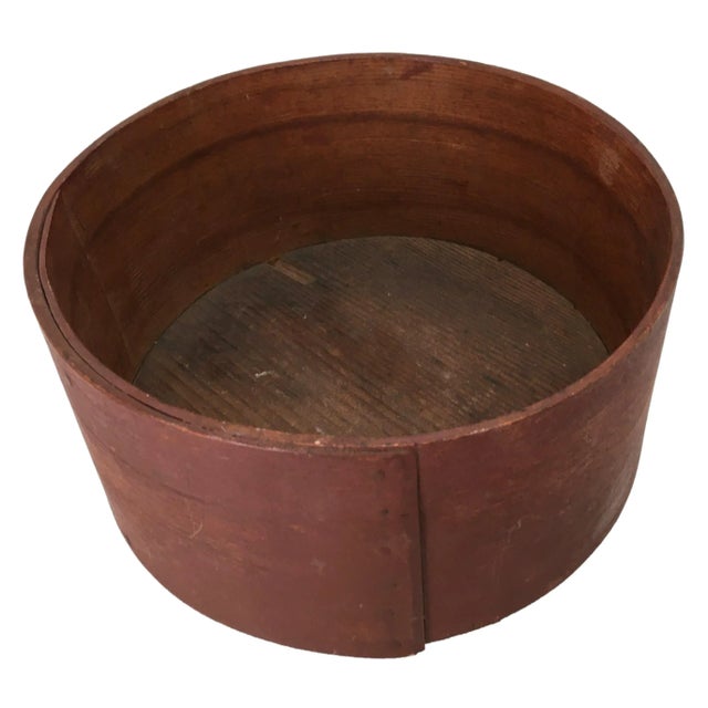 Antique American 2 Quart Size Steam Bent Oak Flour & Grain Measure With Excellent Original Red Paint For Sale - Image 4 of 13