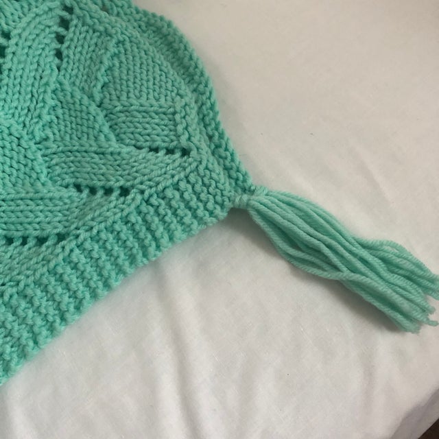 2010s Green Knitted Handmade Bed Cover / Throw For Sale - Image 5 of 8