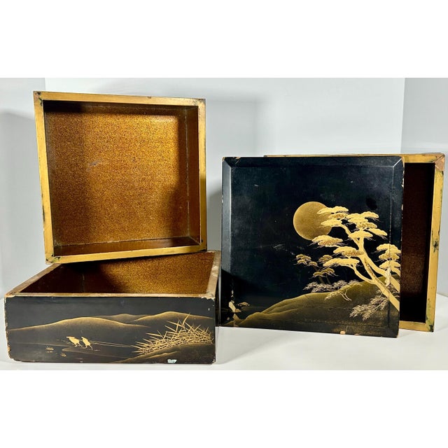 Japanese Antique Japanese Maki-e Lacquered Jubako Box: Meiji Period Bento Box For Sale - Image 3 of 10