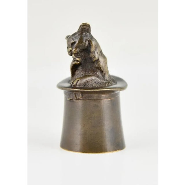 Antique Bronze Table Bell Depicting Cat in a Top Hat, 1880 For Sale - Image 4 of 11