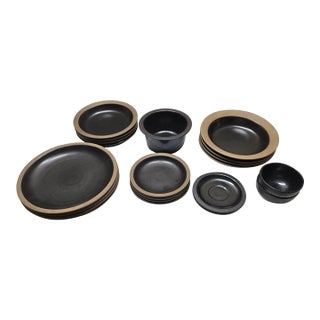 1970s 21-Piece "Rim" Collection of Black Vintage Heath Tableware For Sale