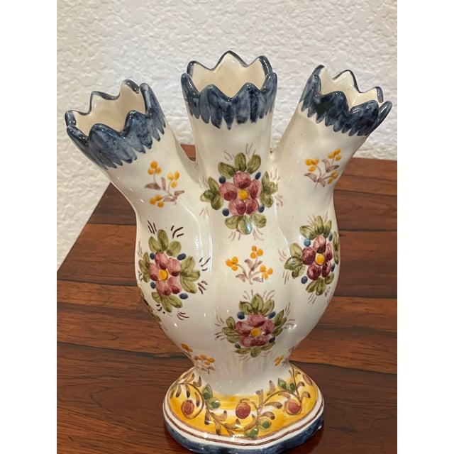 Vintage Handmade Sant'Anna Portuguese Lidded Jar With Companion Vase For Sale In Austin - Image 6 of 10