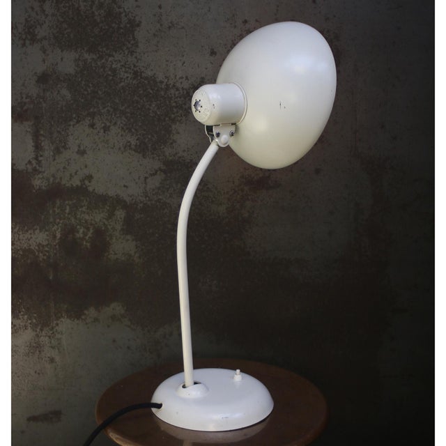 German Bauhaus Classic White Metal 6556 Desk Lamp from Kaiser Idell For Sale - Image 9 of 11