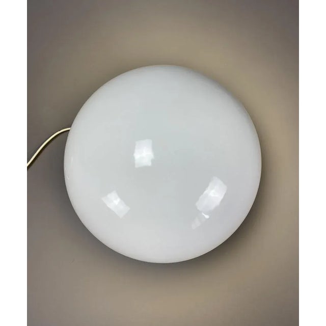 Mid-Century Modern Italian Round White Ceramic Table Lamp from Gabbianelli For Sale - Image 4 of 9