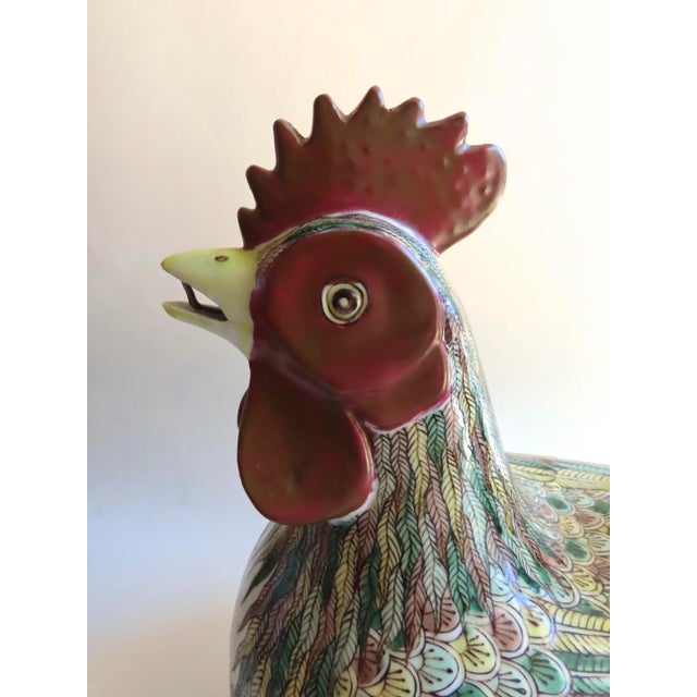 Early 20th Century Early 20th Century Chinese Famille Vert Rooster Hen Cockerel Chicken Tureen For Sale - Image 5 of 10