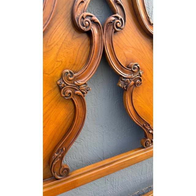 Italian King Italian Venetian Headboard With Serpentine Edges For Sale - Image 3 of 4