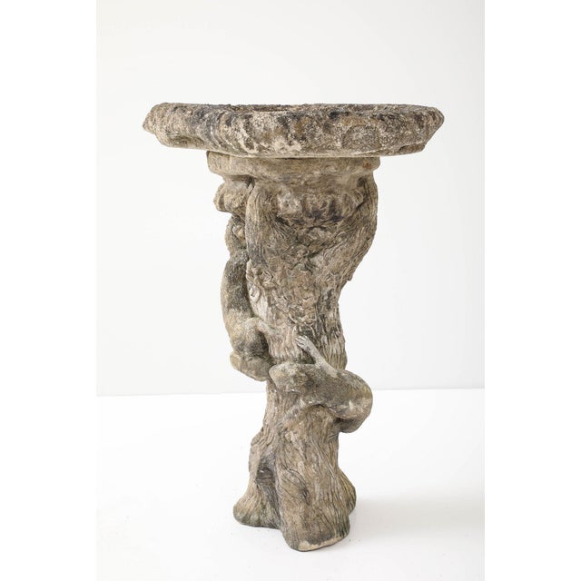 Composite Stone Faux Bois Birdbath With Squirrels Garden Ornament, English 20th C. For Sale In New York - Image 6 of 13