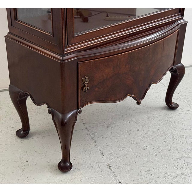 Antique Glass Cabinet in the style of Gerstel, 1930s For Sale - Image 4 of 11