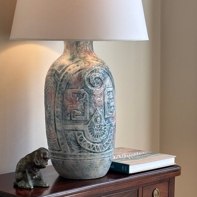 Aldo Londi Mid-Century Modern Aztec-Inspired Ceramic Table Lamp For Sale - Image 4 of 17