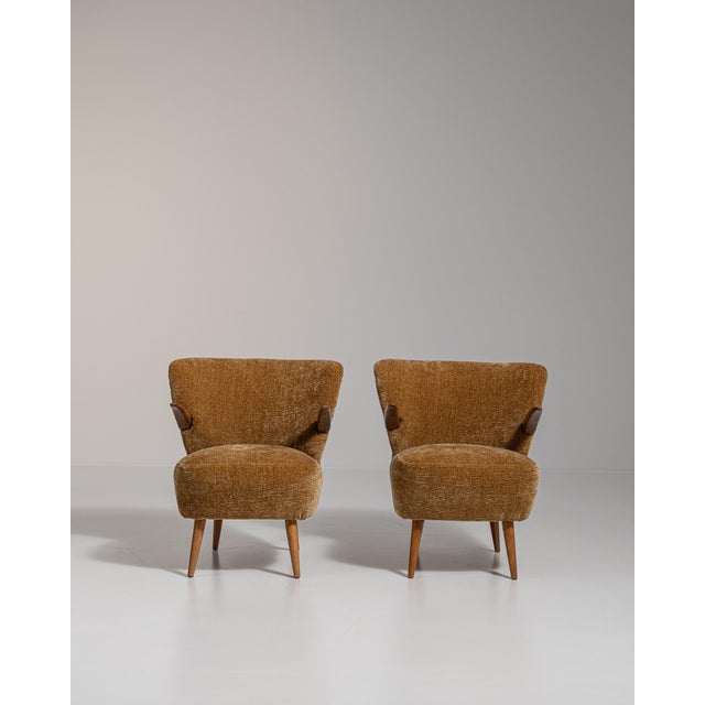 1940s Mid-Century Modern Yellow Wood Pair of Club Chairs For Sale - Image 4 of 12