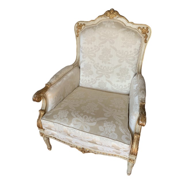 Late 20th Century Louis XV Style Bergère Chair Silk Damask Parcel Gilt For Sale