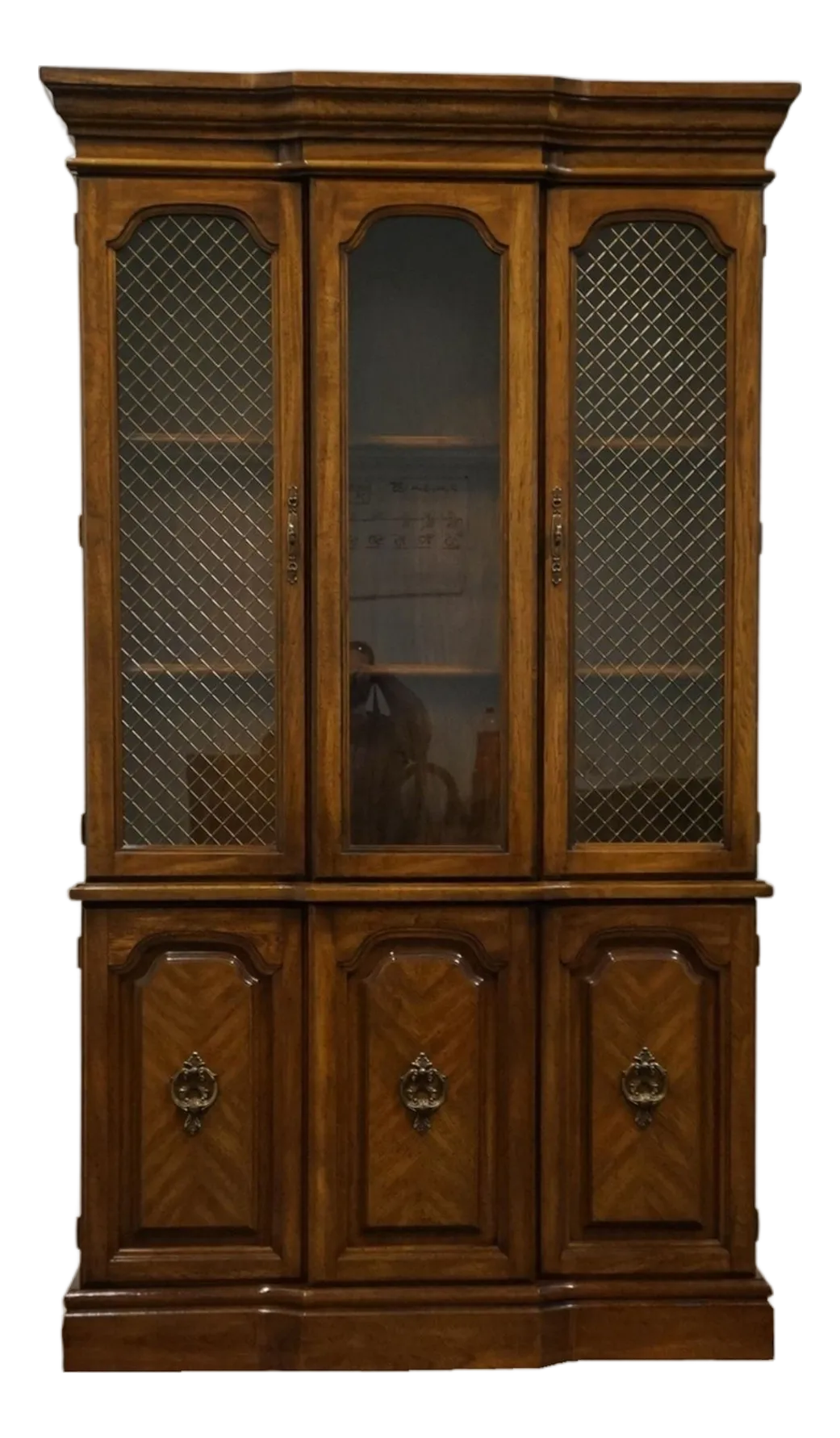 Singer Furniture Solid Pecan Italian Mediterranean Style 44