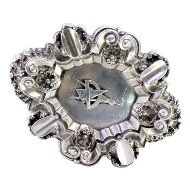 Silver Shell-Shaped Ashtray with Reliefs For Sale