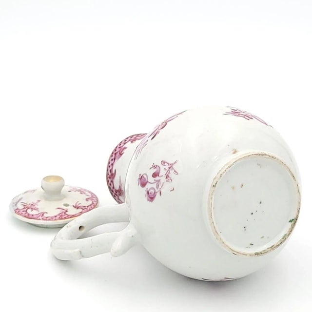 Late 18th Century Famille Rose Chinese Pink Porcelain Creamer, Circa 1780 For Sale - Image 5 of 11