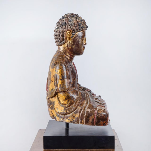 Wood Late 20th Century Painted and Parcel Gilt Seated Buddha with Presentation Stand For Sale - Image 7 of 8