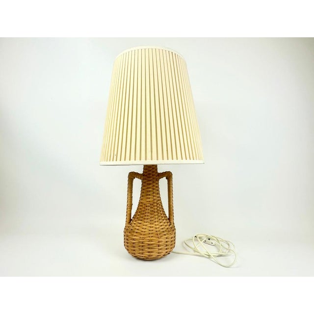 Mid-Century Modern Vintage Water Hyacinth Table Lamp, 1970s For Sale - Image 3 of 9