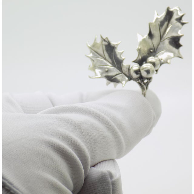 Handcrafted in Padua, in the Veneto region of northern Italy, during the 1980s to 1990s, this solid 800 continental silver...