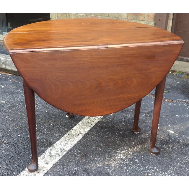 Queen Anne 19th Century Queen Anne Style Walnut Drop-Leaf Center Table For Sale - Image 3 of 12
