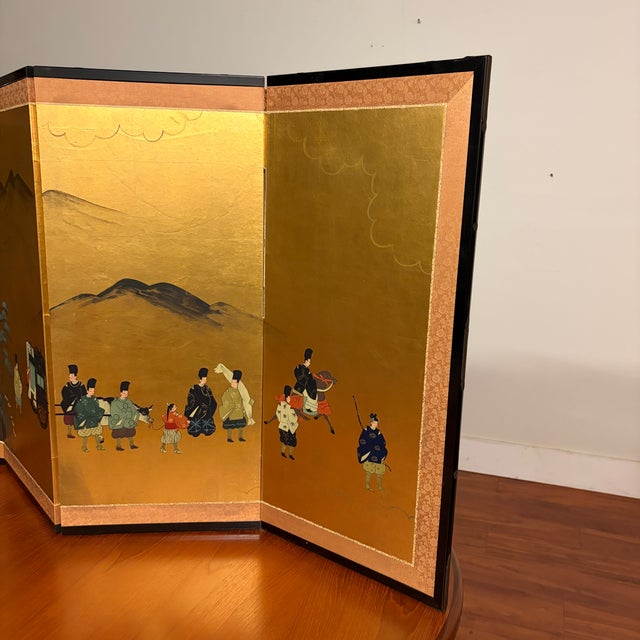 Japanese Four Panel Byōbu Folding Screen With Court Procession Scene For Sale - Image 4 of 18