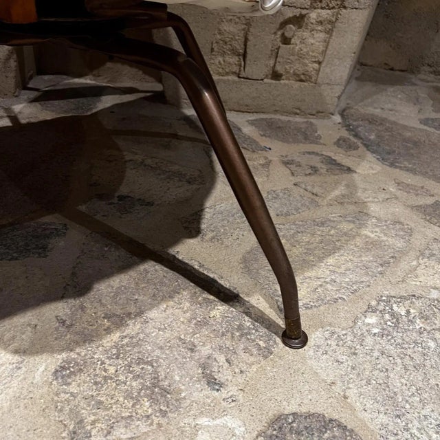 White 1959 Style Viko Baumritter Atomic Ranch White Swivel Armchair For Sale - Image 8 of 12