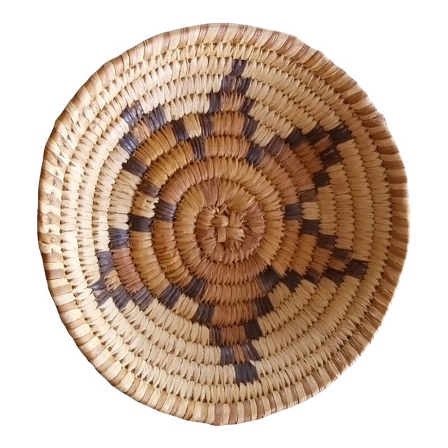 Gorgeous 1940s Papago (Tohono O'odham) Native American Coiled Basket. For Sale