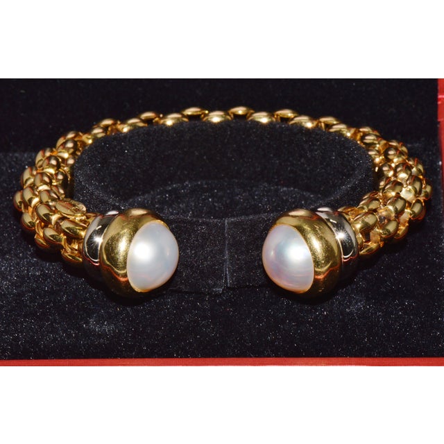 Vintage Fope Flex It Solid 18k Gold Pearl Open Cuff Bangle Bracelet For Sale - Image 10 of 13