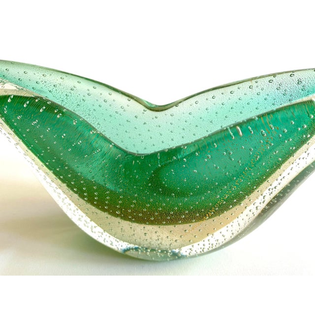 Pistachio Barovier & Toso Mid Century Modernist Murano Art Glass Pistachio Green Gold Leaf Fleck Bullicante Winged Crescent Sommerso Bowl Vase For Sale - Image 8 of 13