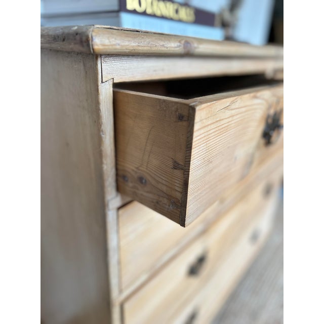 Mid 19th Century English Pine Dresser For Sale In San Francisco - Image 6 of 12