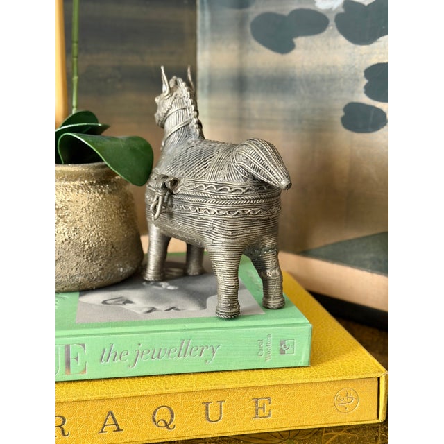 Mid 20th Century Antique Indian Primitive Bronze Metal Dhokra Trojan Horse Hinged Trinket Container Box For Sale - Image 5 of 12