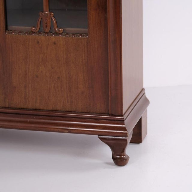 Display Cabinet in Hand-Polished Mahogany with Glass Doors, 1900 For Sale - Image 4 of 11