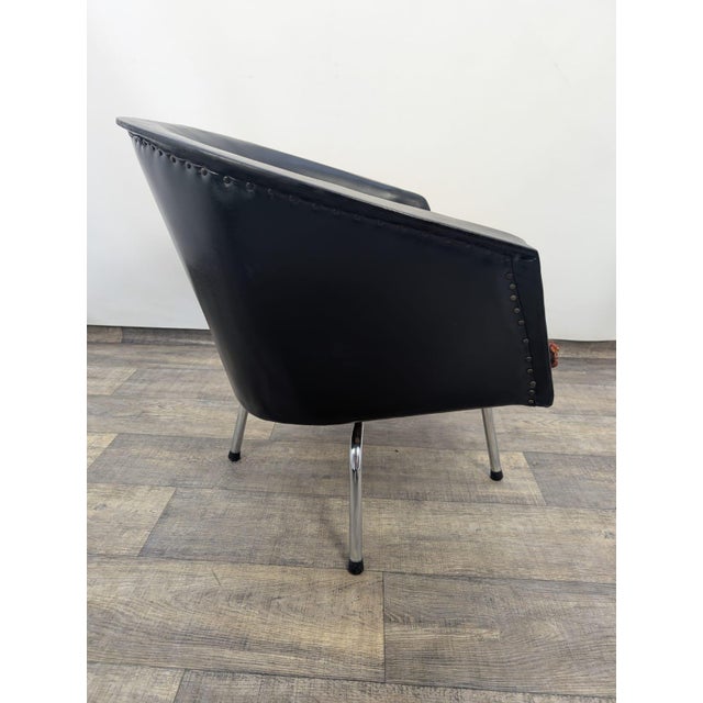 Vintage Club Swivel Cocktail Chair, 1960s For Sale - Image 6 of 13
