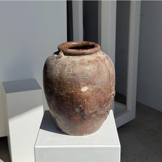 Boho Chic Large Traditional Indonesian Terracotta Pot, 1980s For Sale - Image 3 of 11