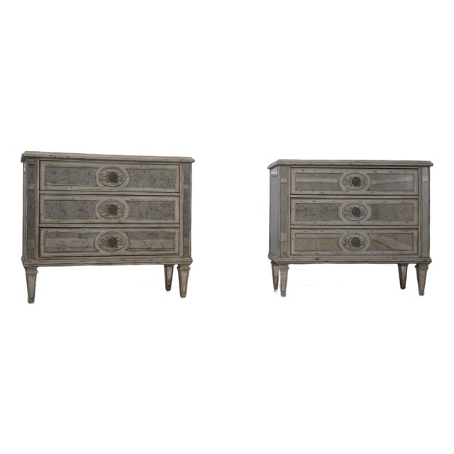 Pair Hooker Hollywood Regency 3 Drawer Commode Chests For Sale