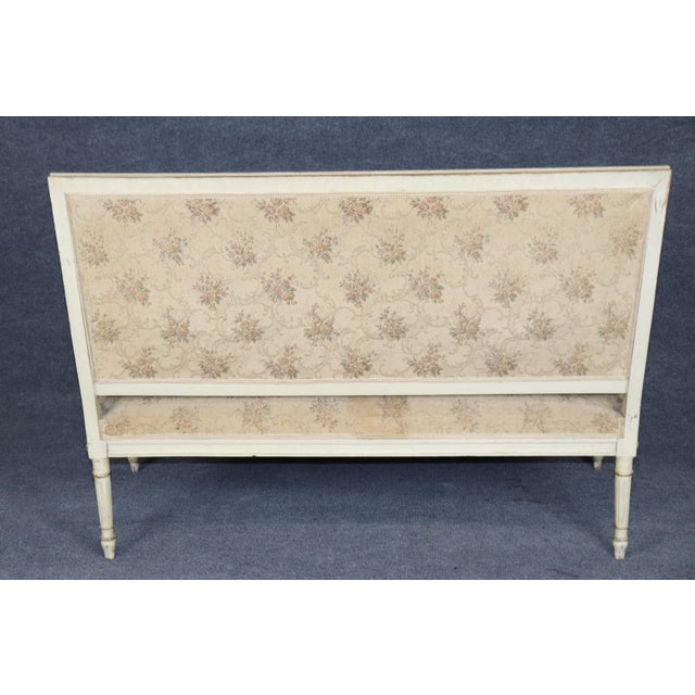 French 1930's French Louis XVI Style Antique Parcel Gilt Settee For Sale - Image 3 of 12