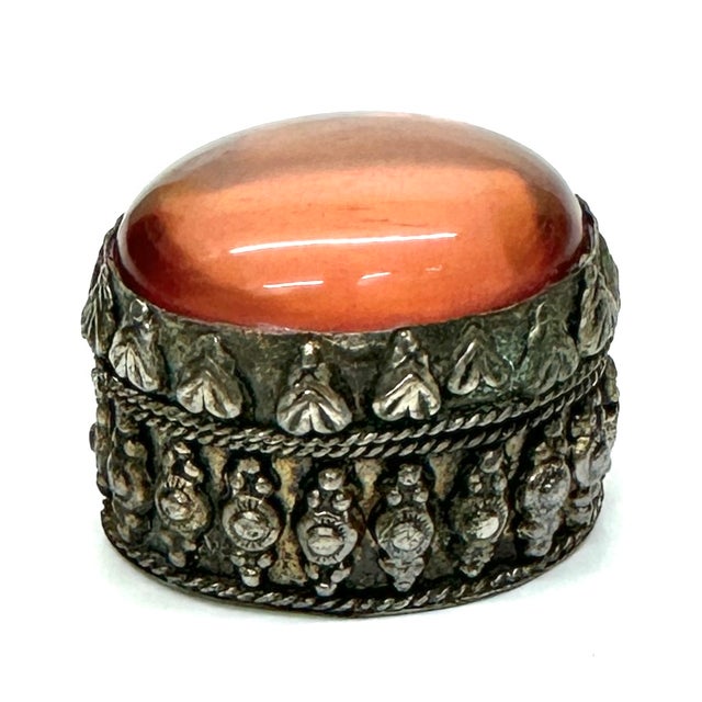 Art Deco Exquisite Elliptical Hand-Crafted Silver & Carnelian Trinket Box, Circa Early 1900s For Sale - Image 3 of 11