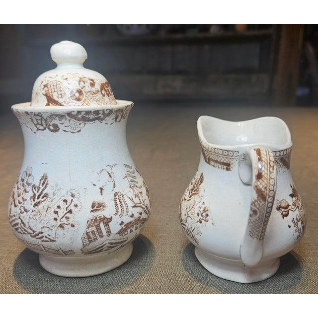 English Mid 18th Century English "Willow Tree" Sugar and Creamer For Sale - Image 3 of 14