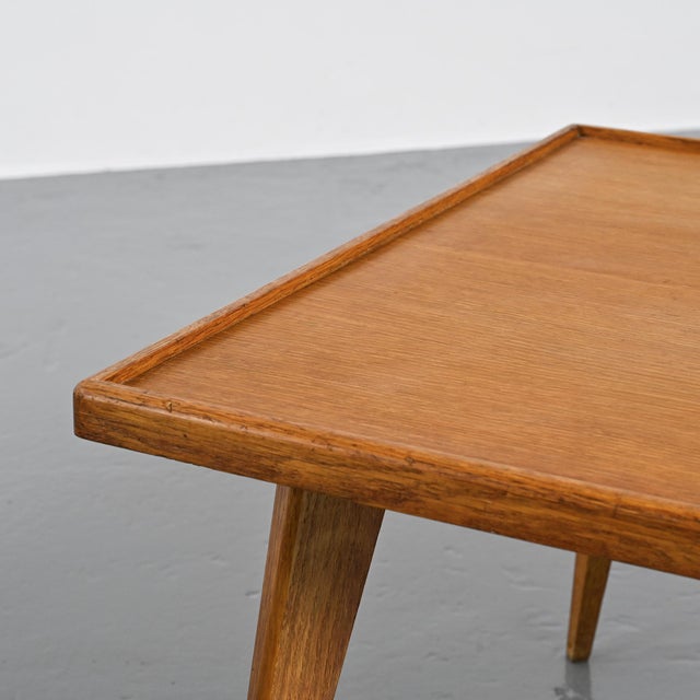 Mid-Century Modern Coffee Table with Tapered Legs, France, 1955 For Sale - Image 3 of 11
