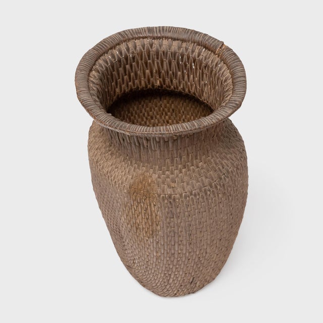 Chinese Antique Chinese Woven Fantail Basket For Sale - Image 3 of 4