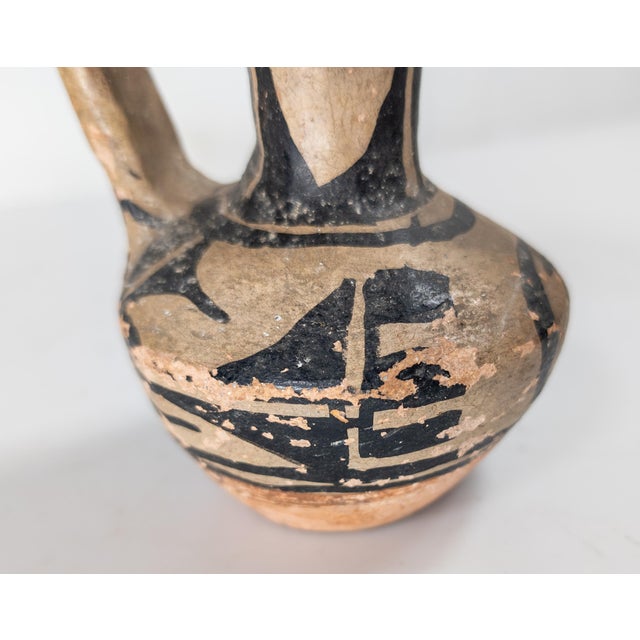 Cream 20th Century Native American Indian Southwest Santo Domingo Pueblo Pottery Pitcher For Sale - Image 8 of 13