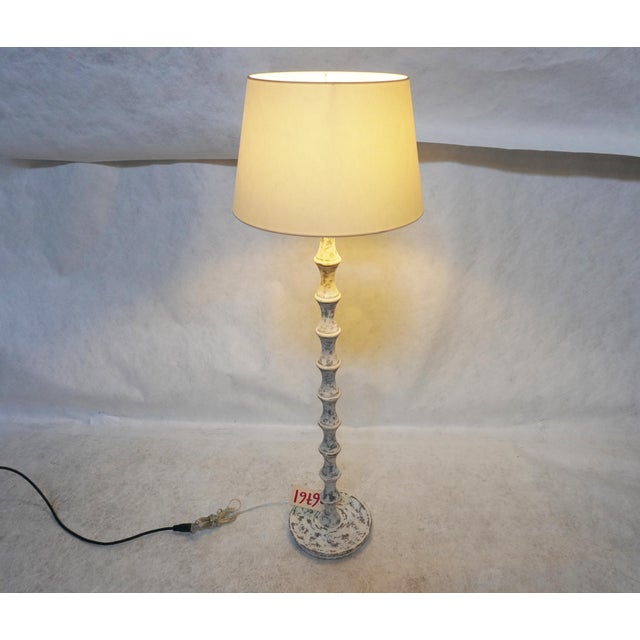 2020s Visual Comfort Studio Vc Bamboo Belgian White Floor Lamp in Linen For Sale - Image 5 of 13
